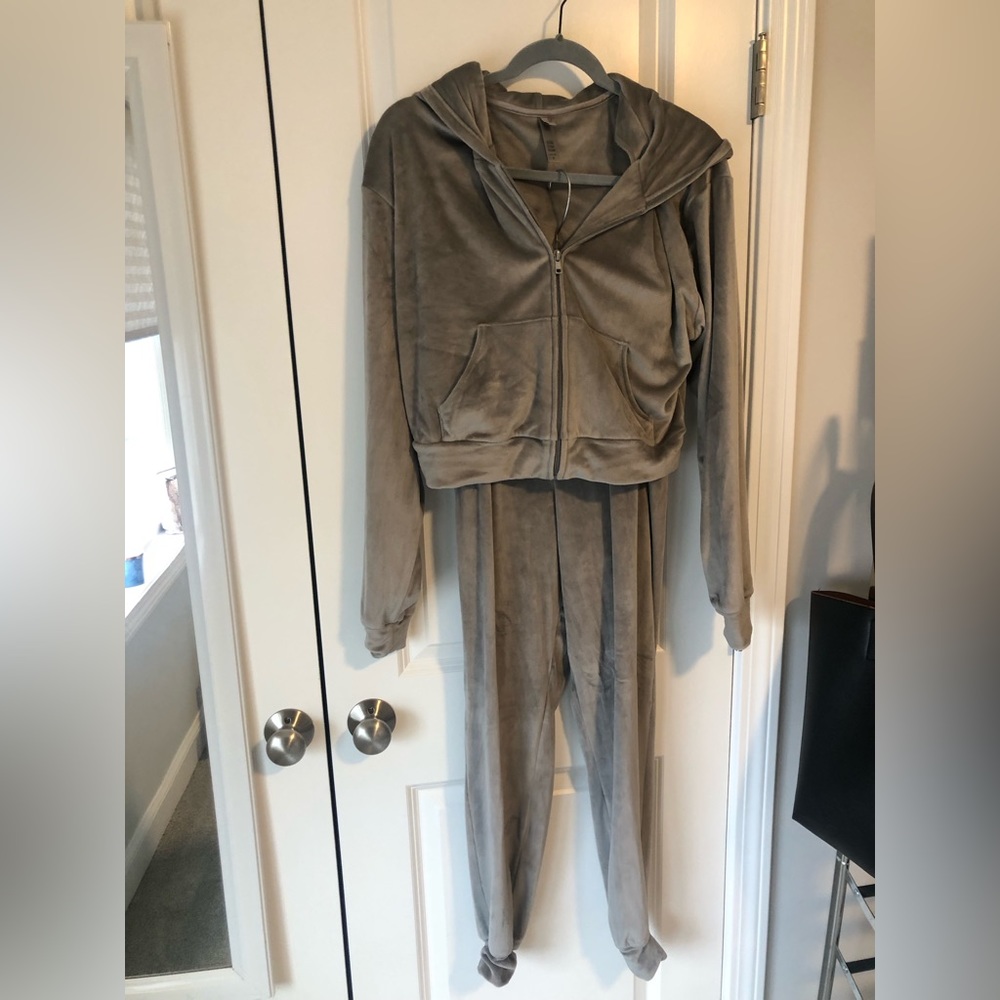 SKIMS Velour Track Jogger Set